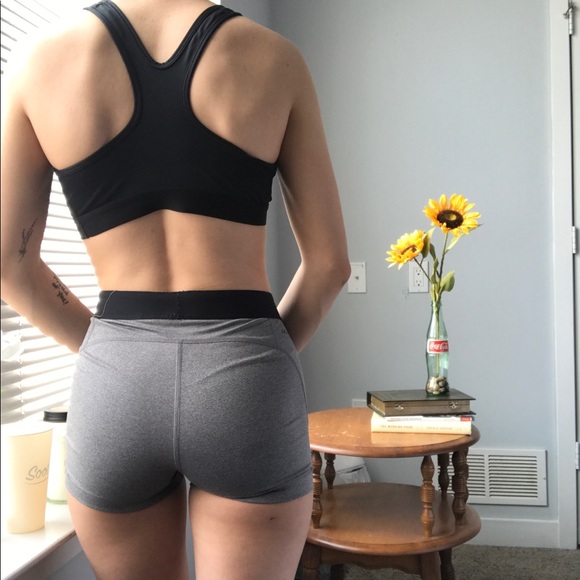 Nike Pro Set - Picture 3 of 4